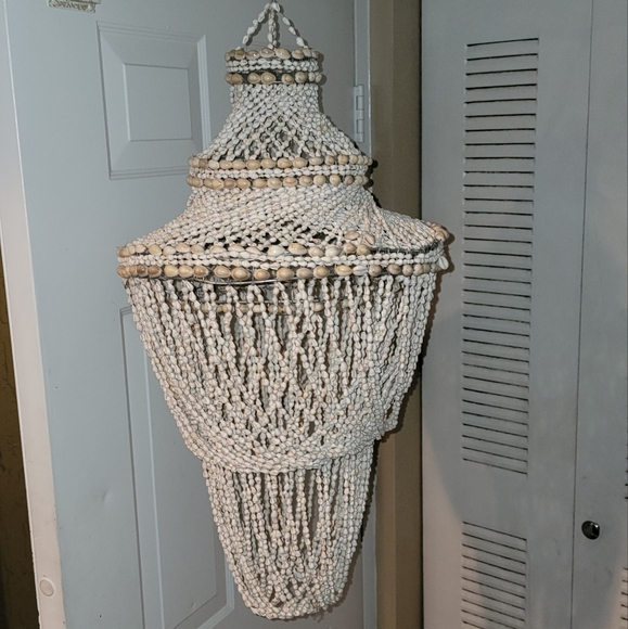 BEAUTIFUL VINTAGE HANDMADE SEASHELL CHANDELIER LAMP SHADE 33" TALL COLLECTABLE - Picture 3 of 5
